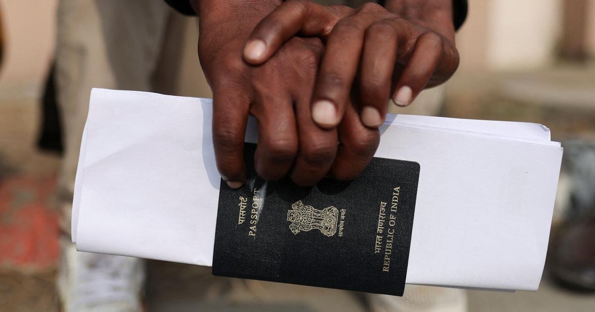 An ex-editor writes: My name was deleted during SIR. Now police won’t clear my passport application