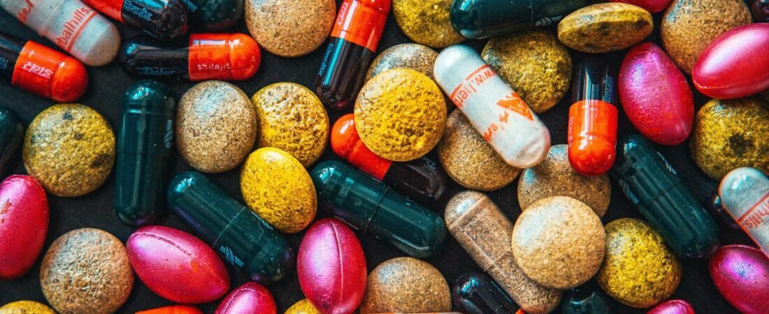 In a new book, a doctor provides ways to decide which supplements to take and which to avoid