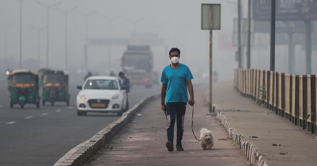 Walking safely on footpaths is a fundamental right, says Supreme Court
