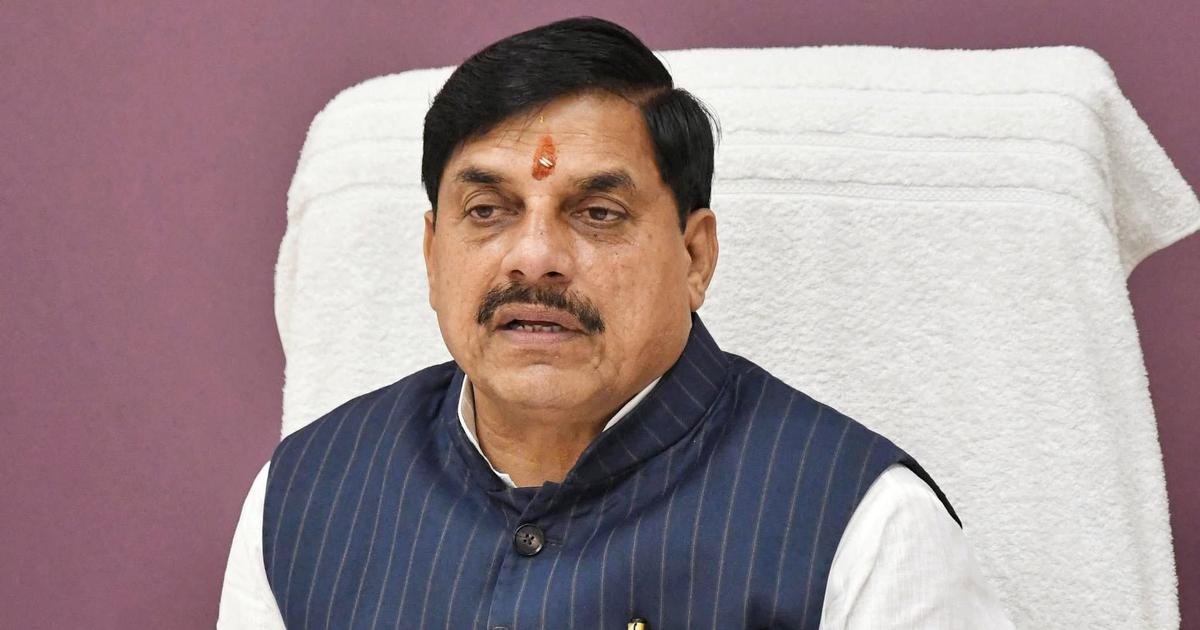 Rush Hour: Congress seeks probe into MP CM land purchases, Kolkata warehouse collapse kills 3 & more