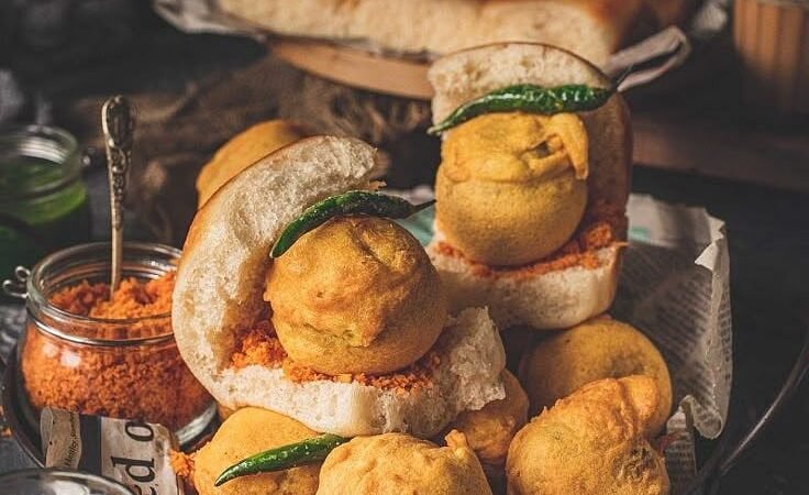 Beyond Vada Pav: 5 Fresh Monsoon Bites Mumbai Foodies Must Try This Season