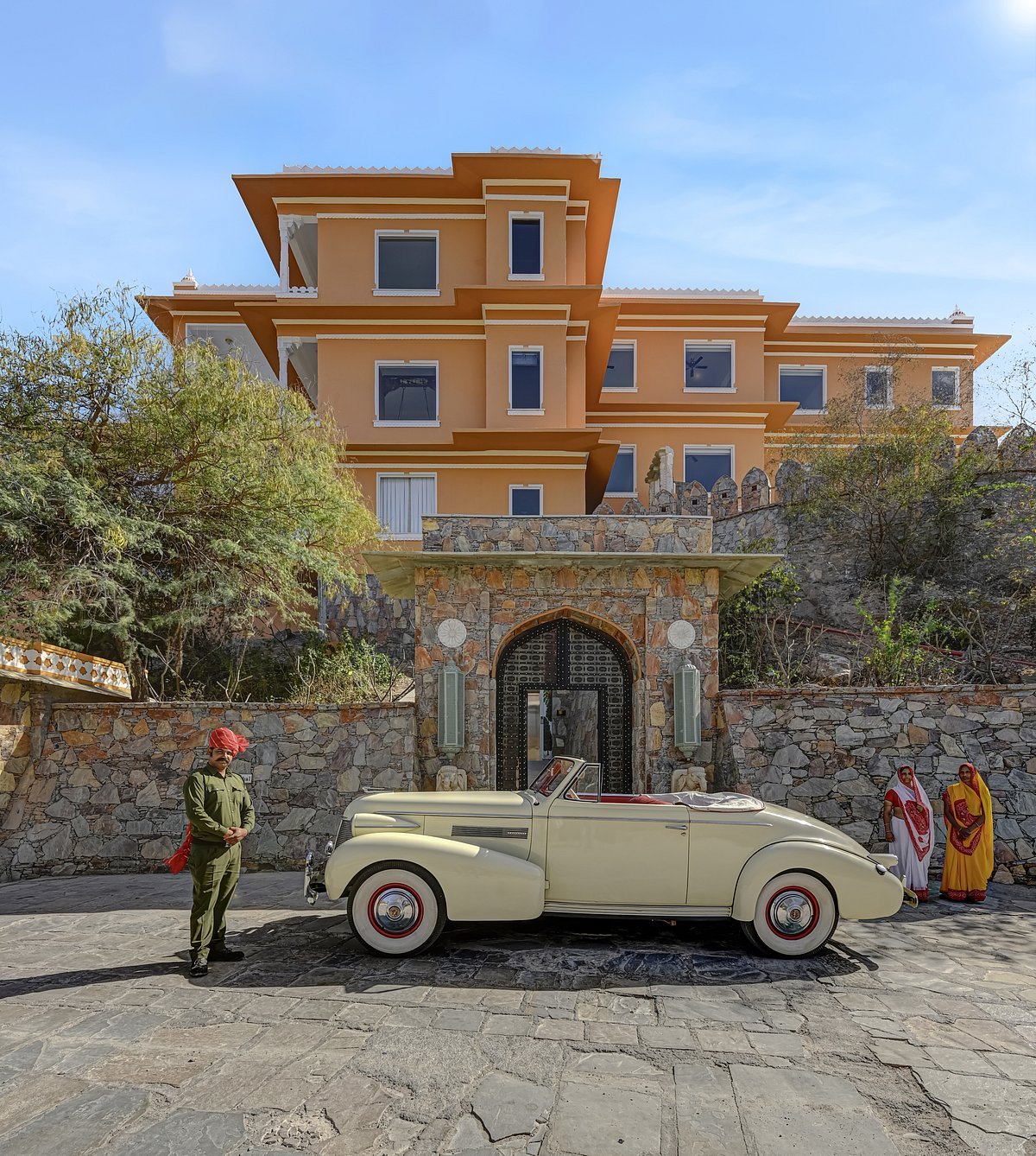 Village Walks To Vintage Drives; Khas Mahal Suites Flips The Royal Script